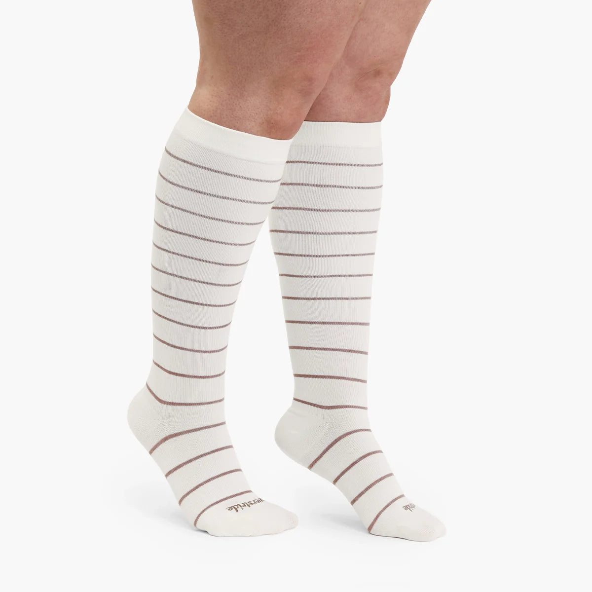 Bamboo Wide Compression Socks — photo 9