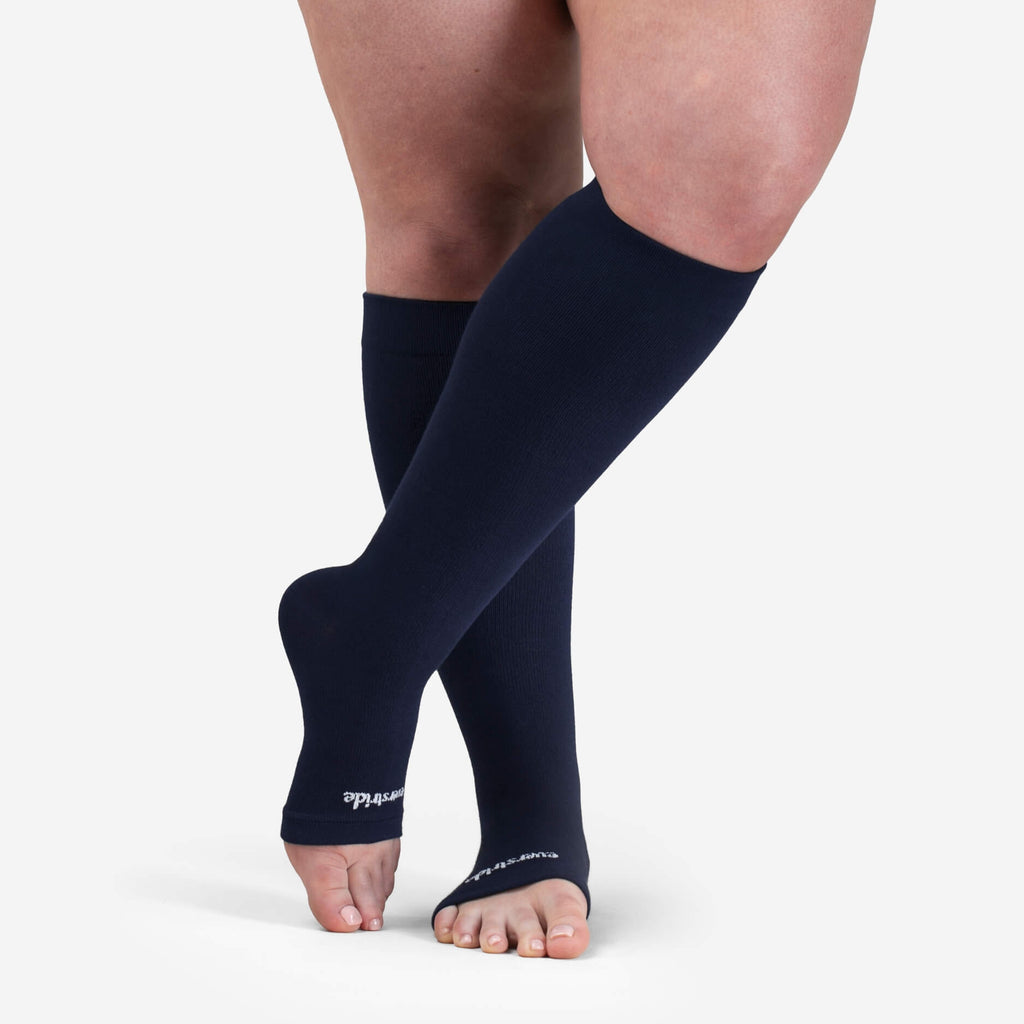 Toeless Bamboo Wide Compression Socks — photo 6